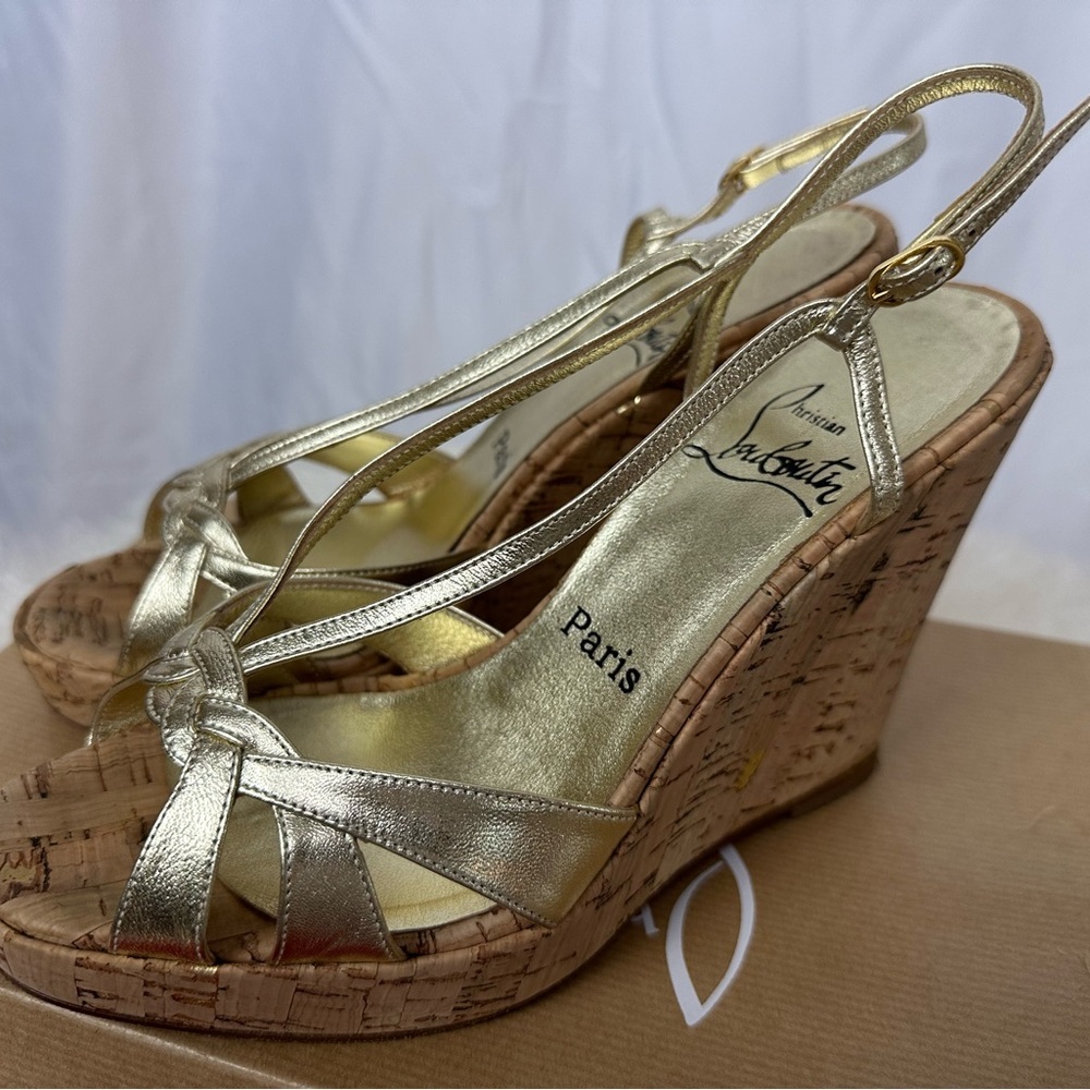Christian Louboutin Lady Zeppa Gold Nappa Cork Wedge Sandals - Picture 5 of 9